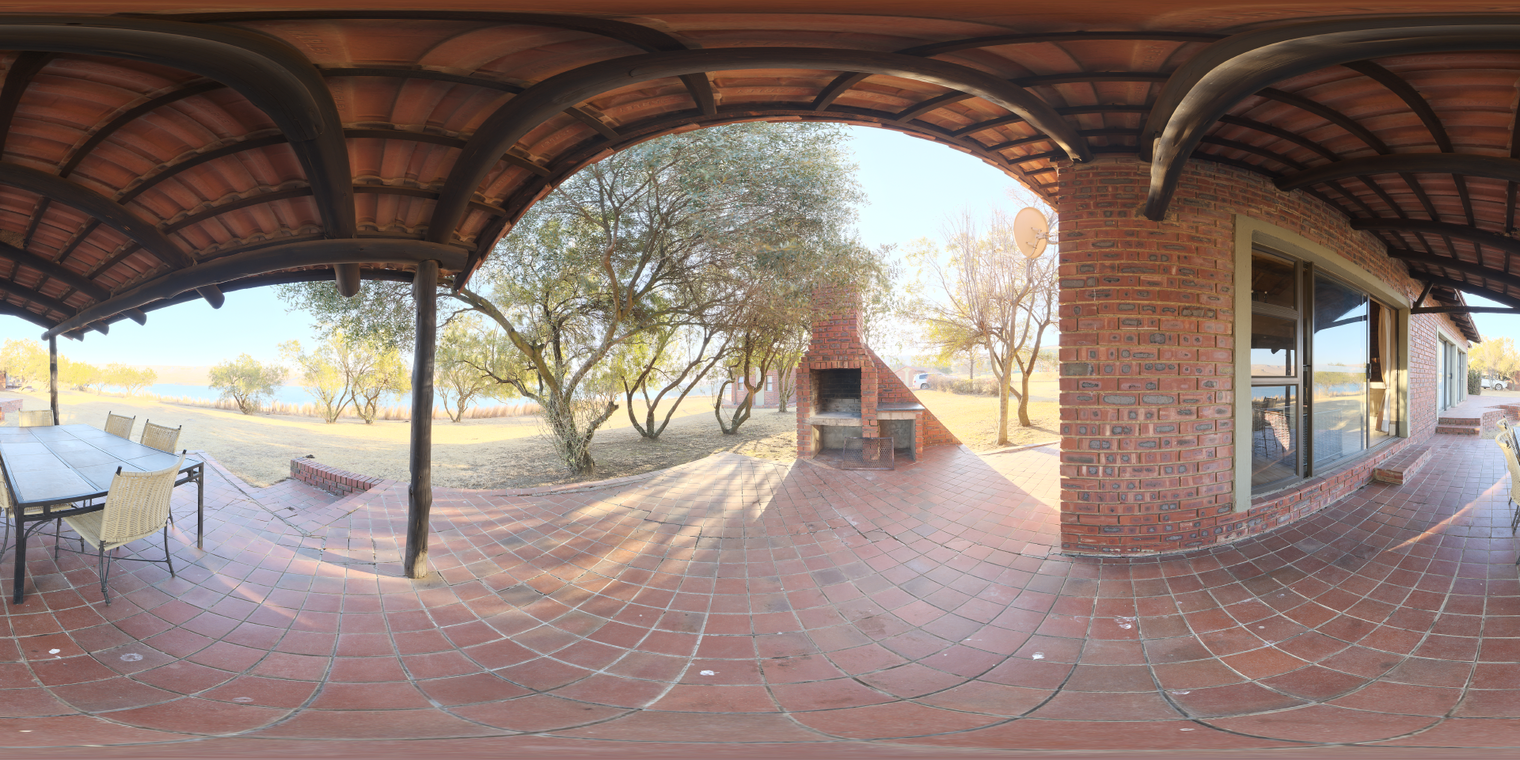 Qwantani Patio