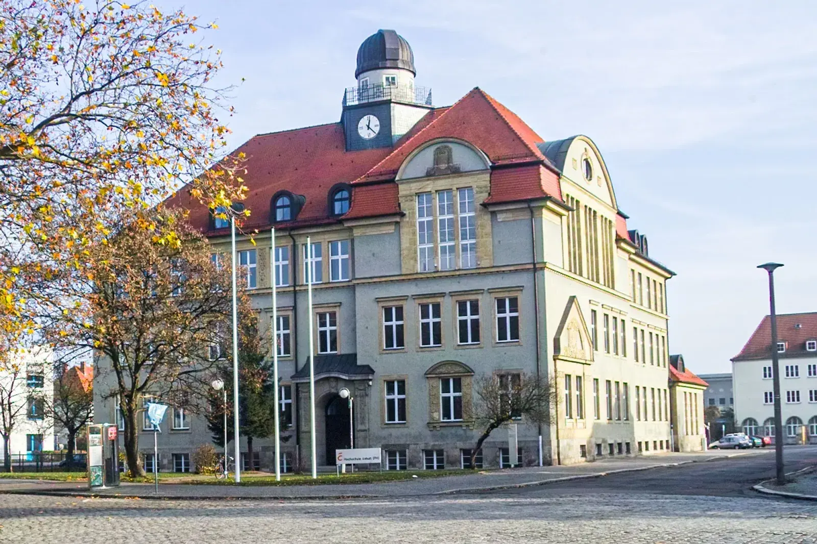 Dessau Institute of Architecture