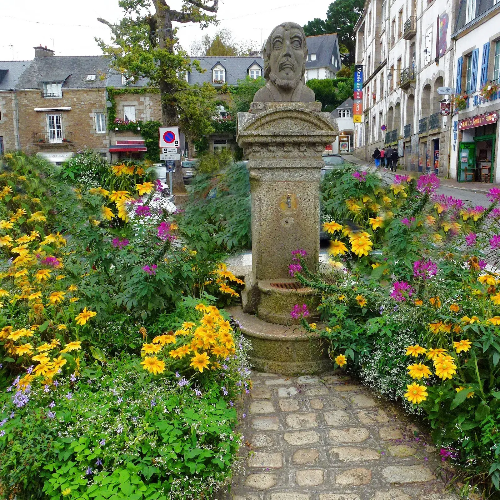 Pont Aven School of Contemporary Art