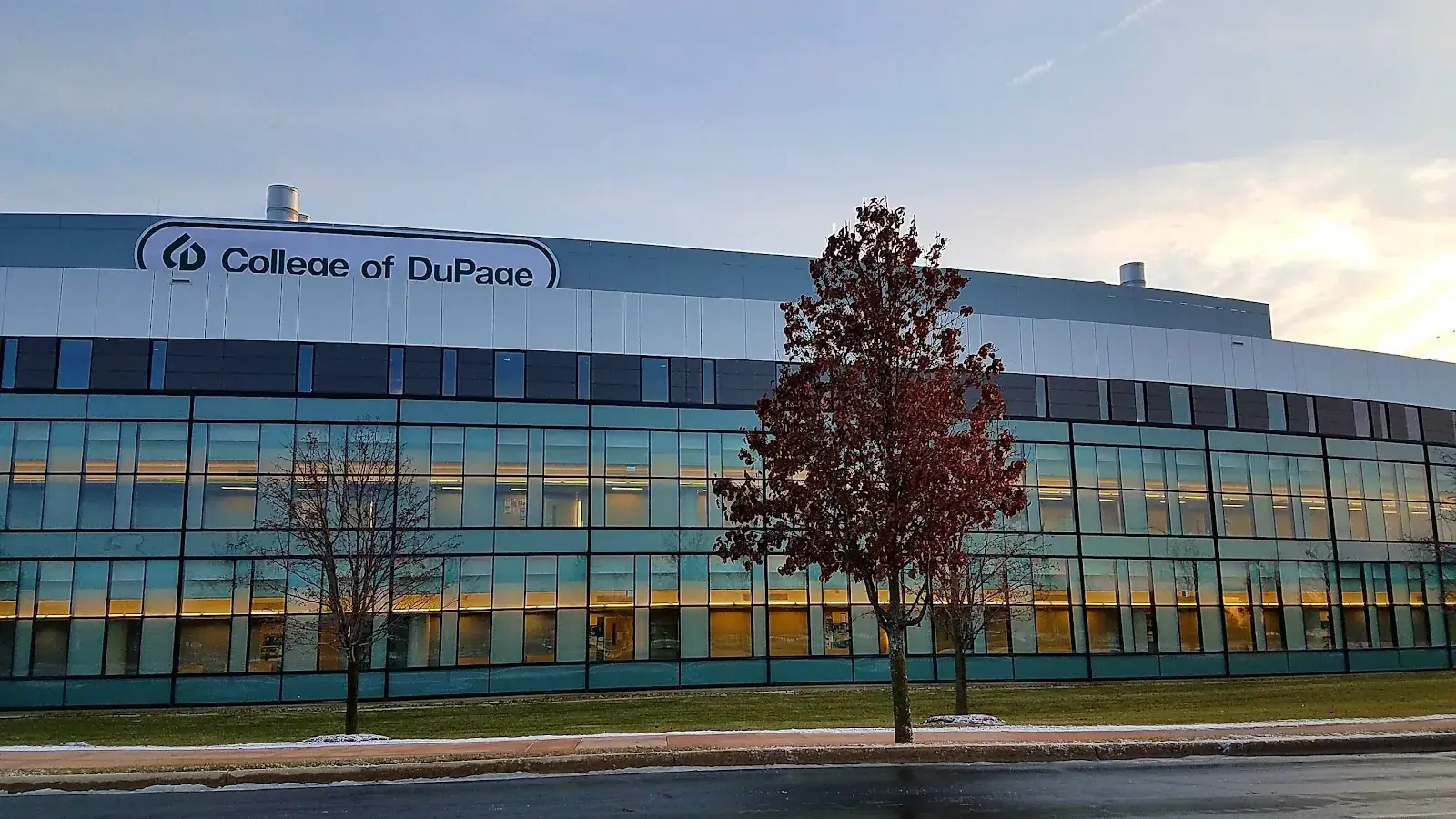 College of DuPage (COD)