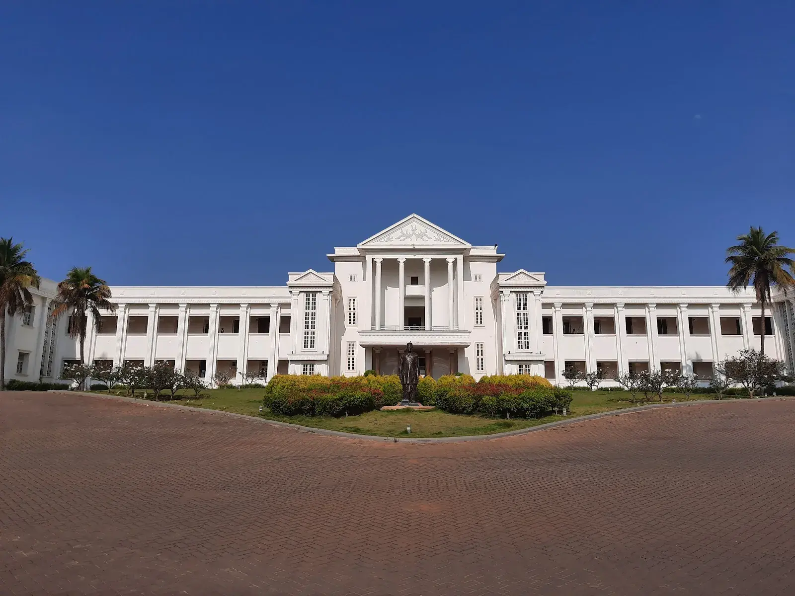BVB College of Engineering & Technology