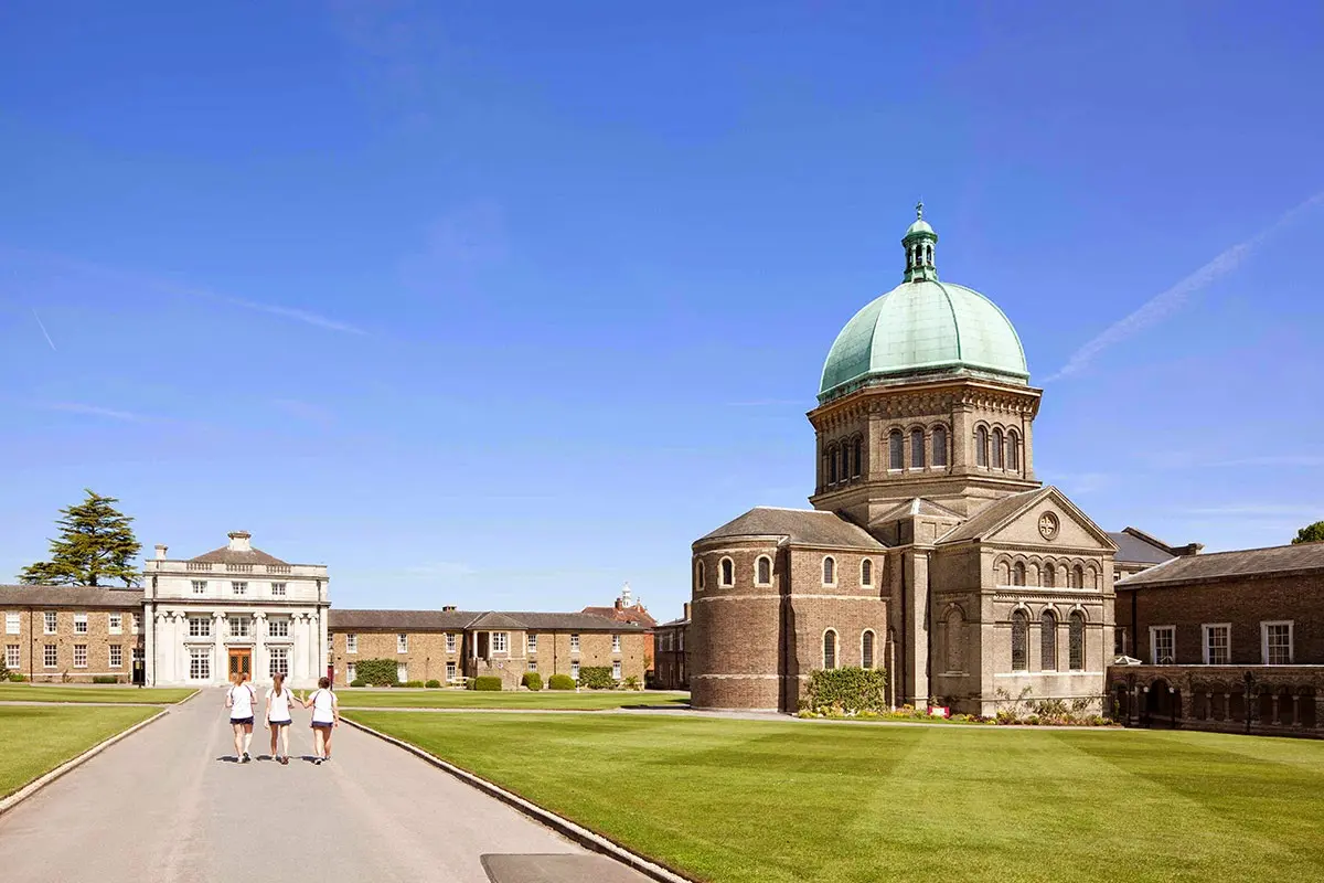 Haileybury College