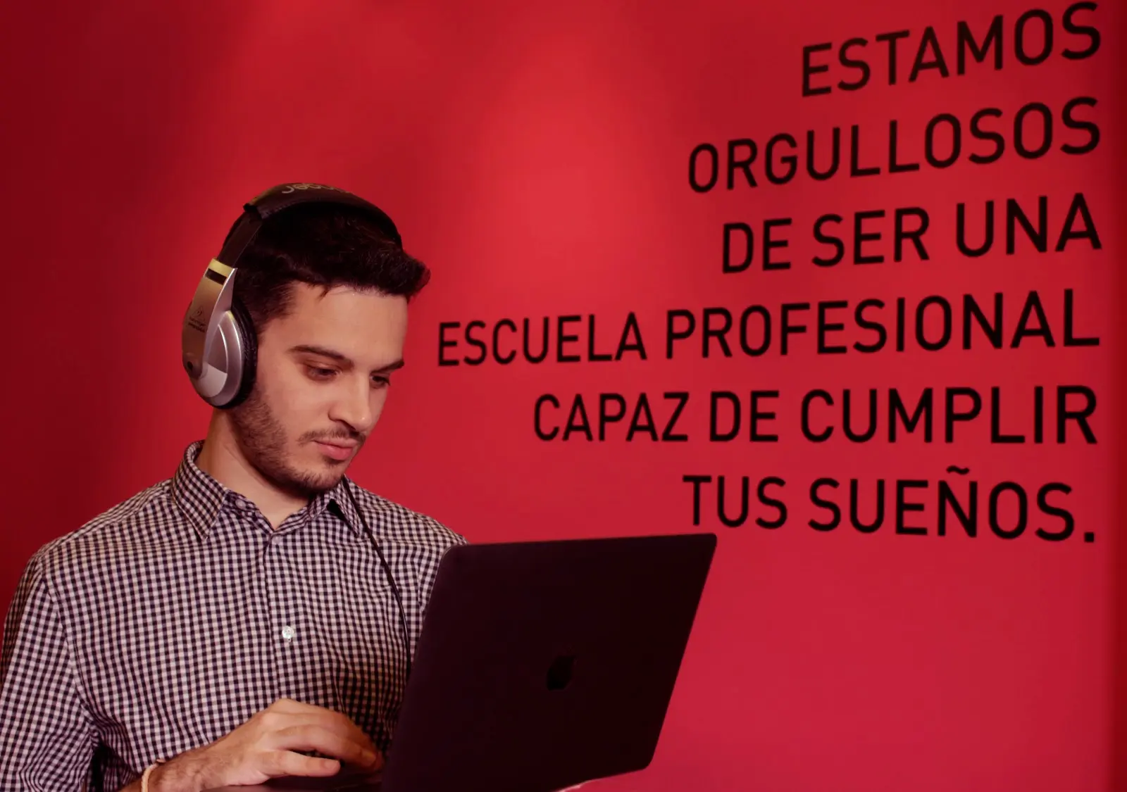 Escuela Profesional de Nuevas Tecnologías