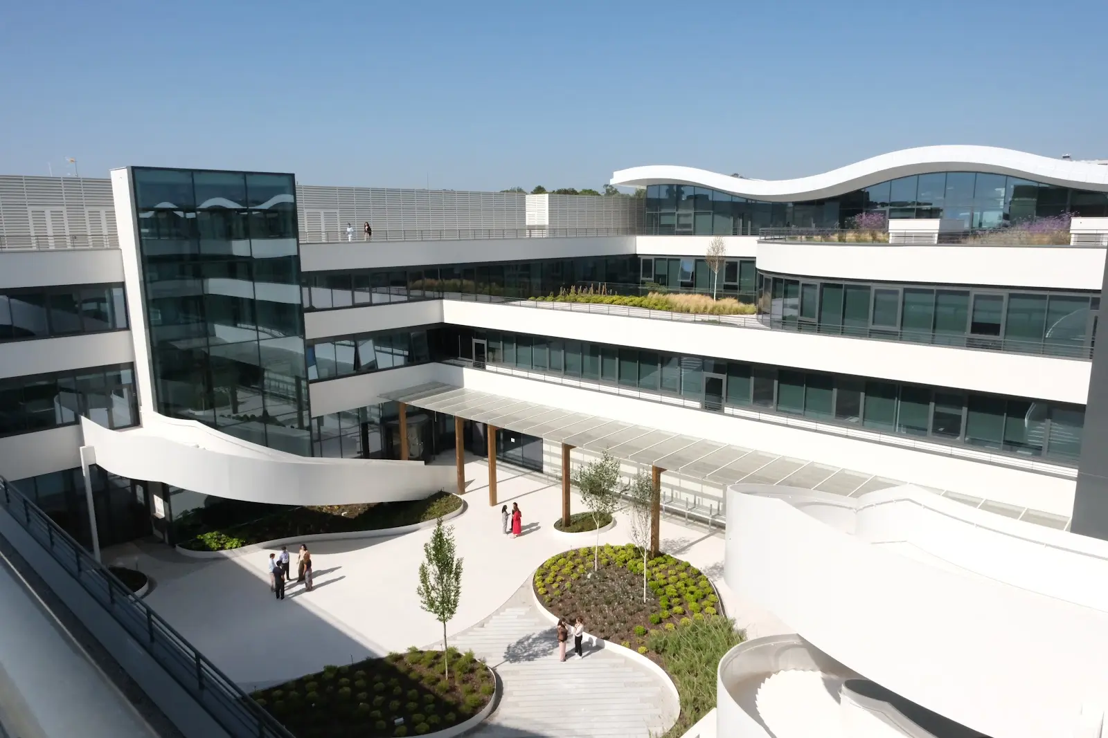 IADE - Institute Of Visual Arts, Design And Marketing