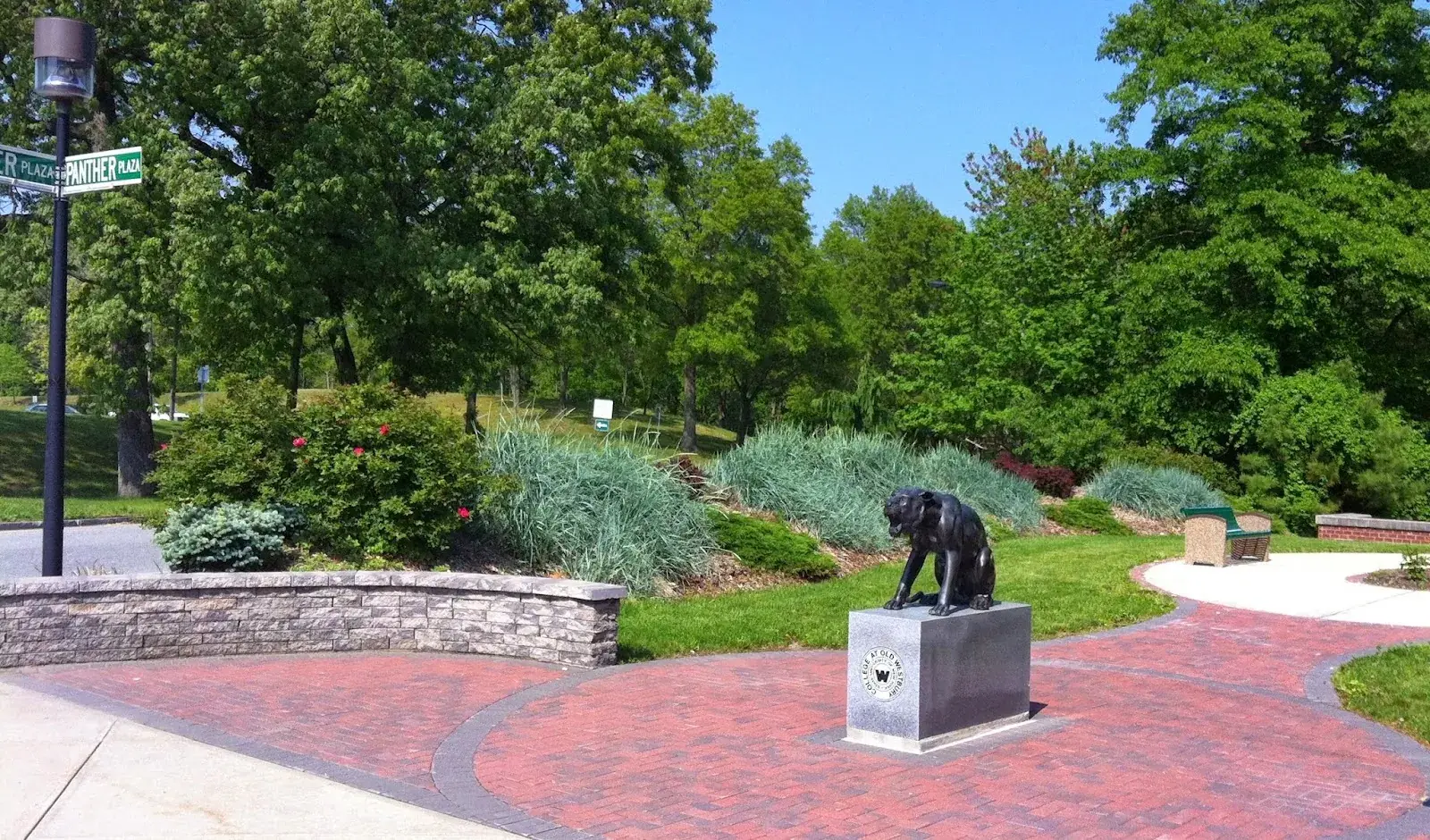 SUNY College at Old Westbury