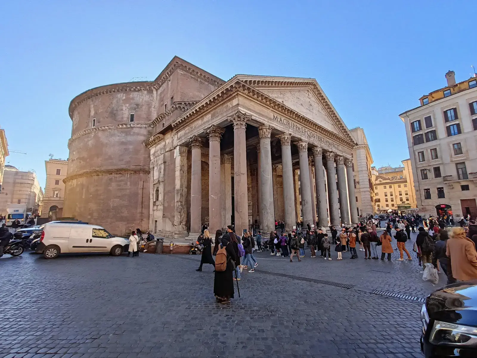The Pantheon Institute (Sede di Roma)