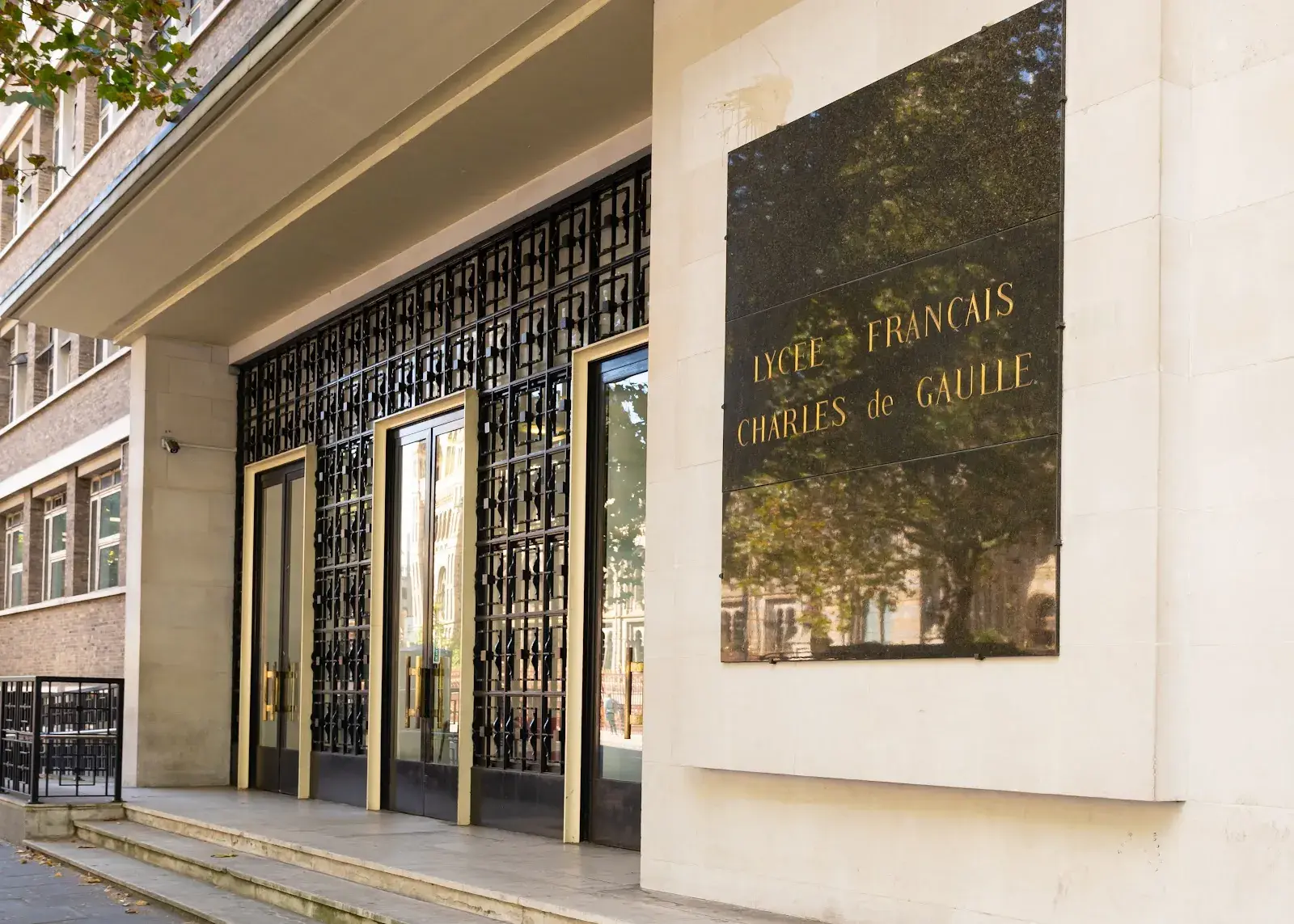Lycee Francais Charles de Gaulle