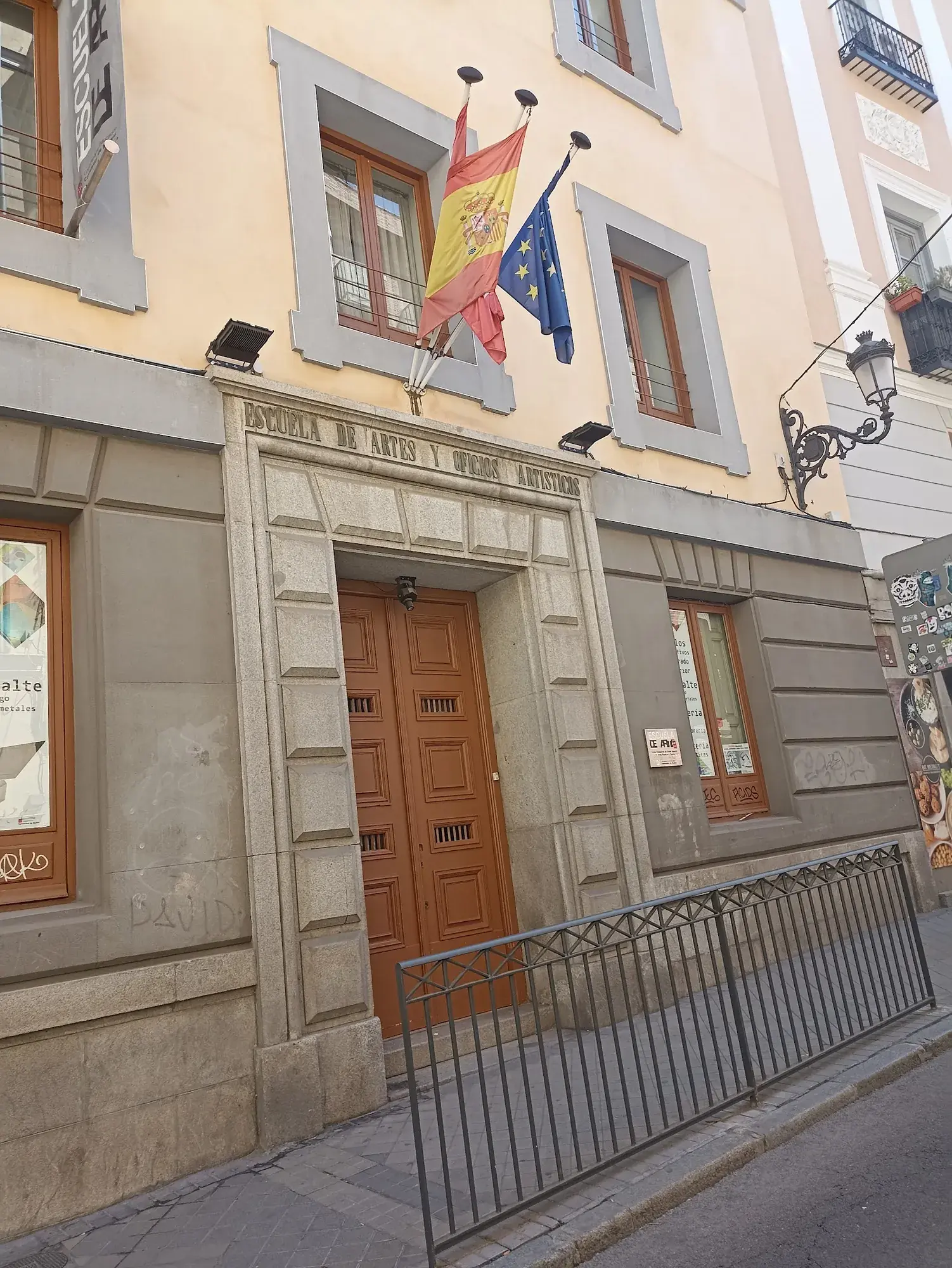 Escuela de Artes Aplicadas de Madrid
