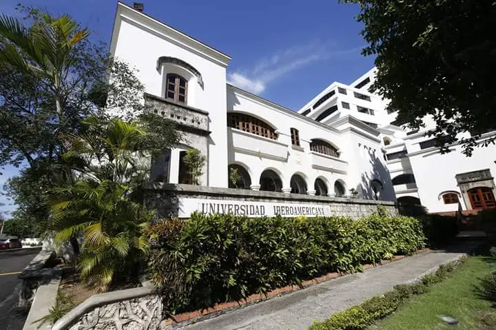 Universidad Iberoamericana (UNIBE)