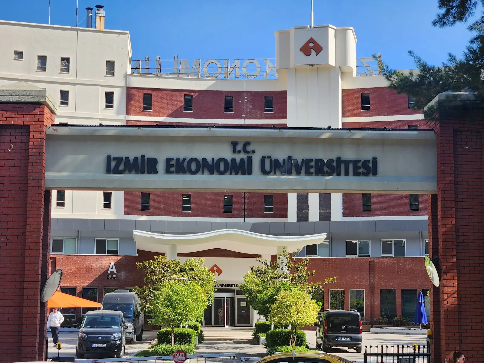 Izmir University of Economics