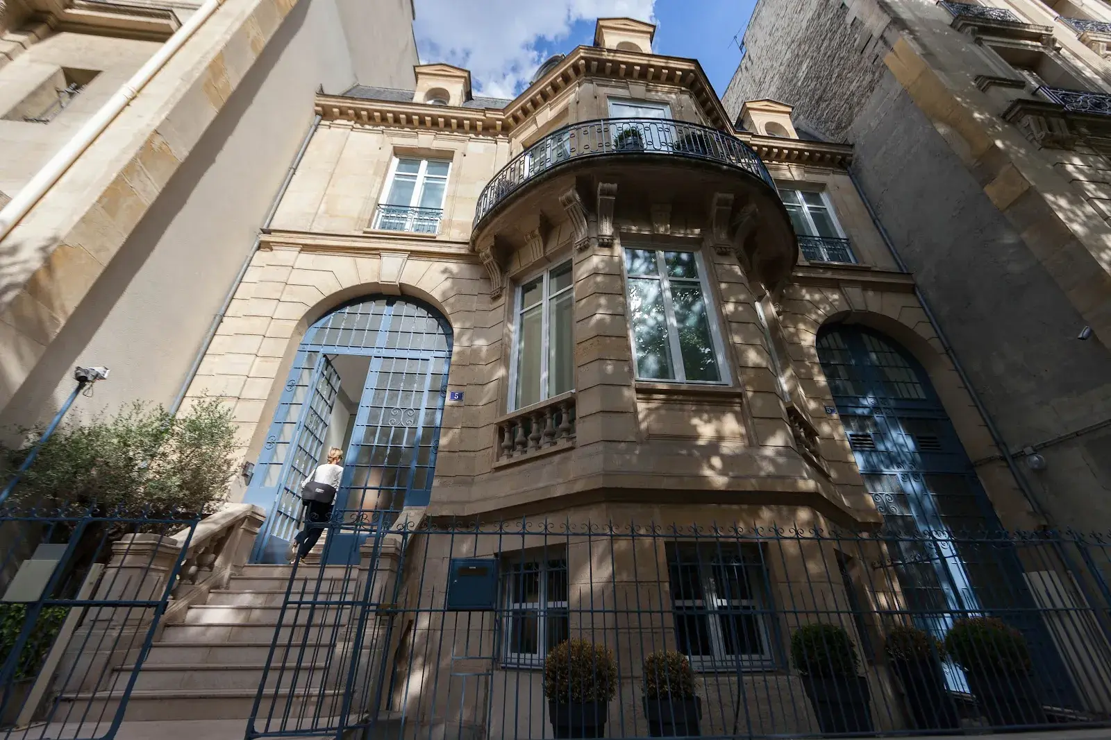 The American University of Paris