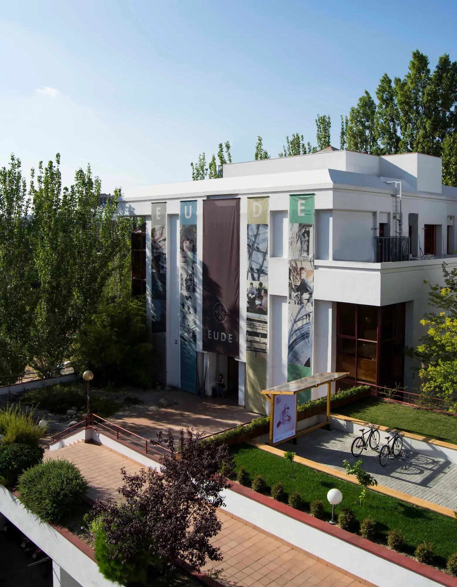 Escuela Europea de Dirección y Empresa (EUDE)