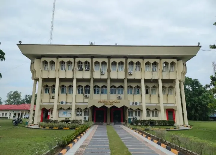 universitas lancang kuning