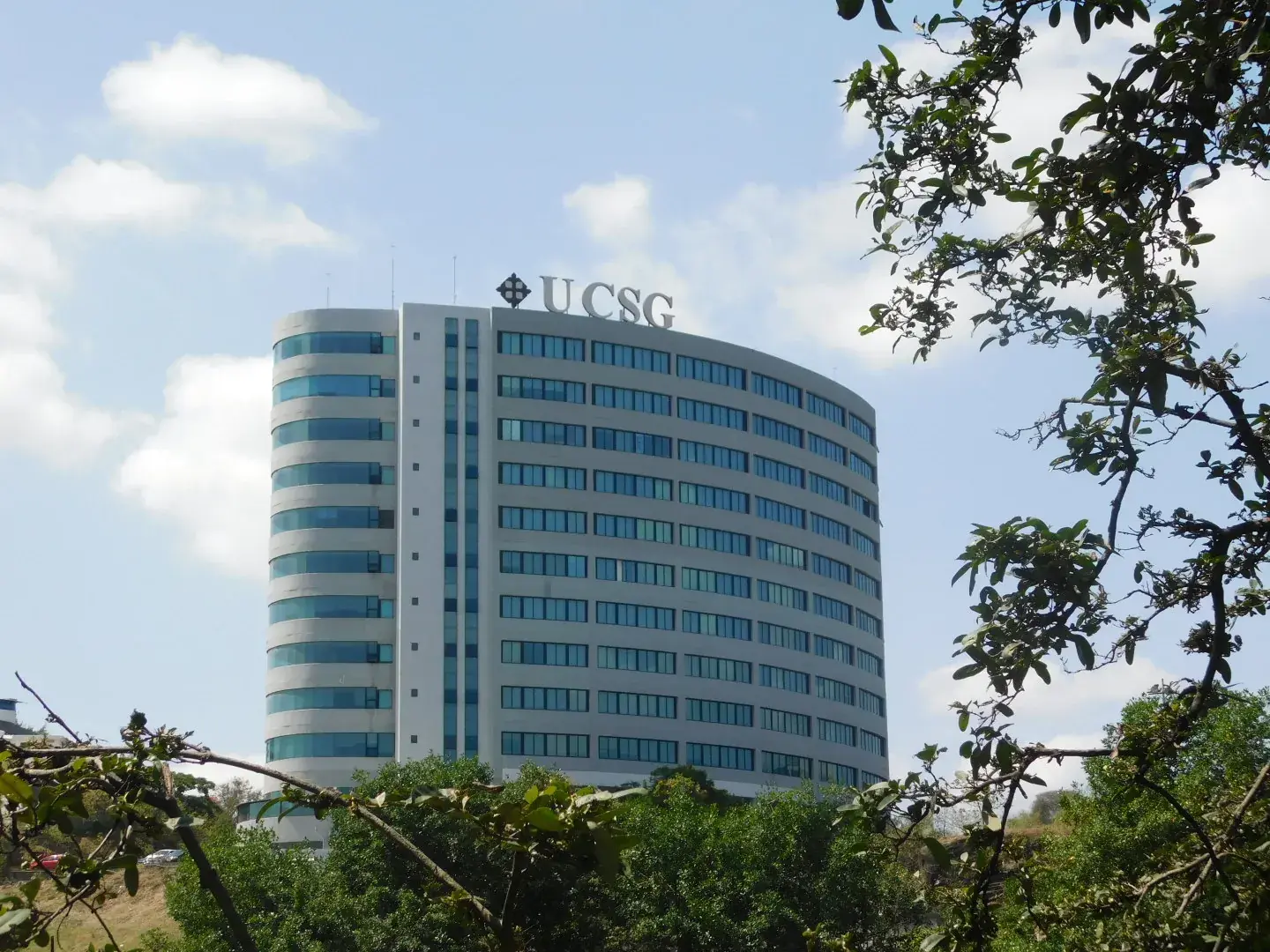 Universidad Católica de Santiago de Guayaquil