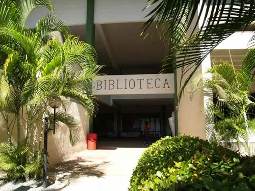 Universidad Central del Este (UCE)