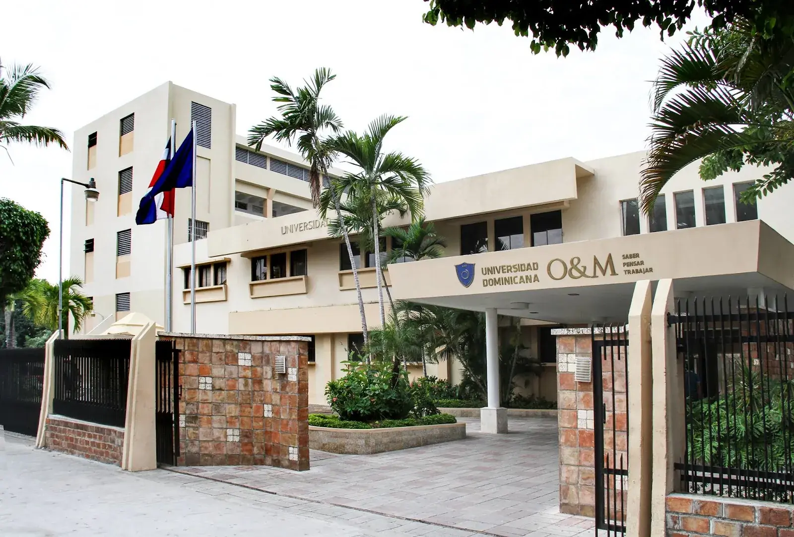 Universidad Dominicana O&M