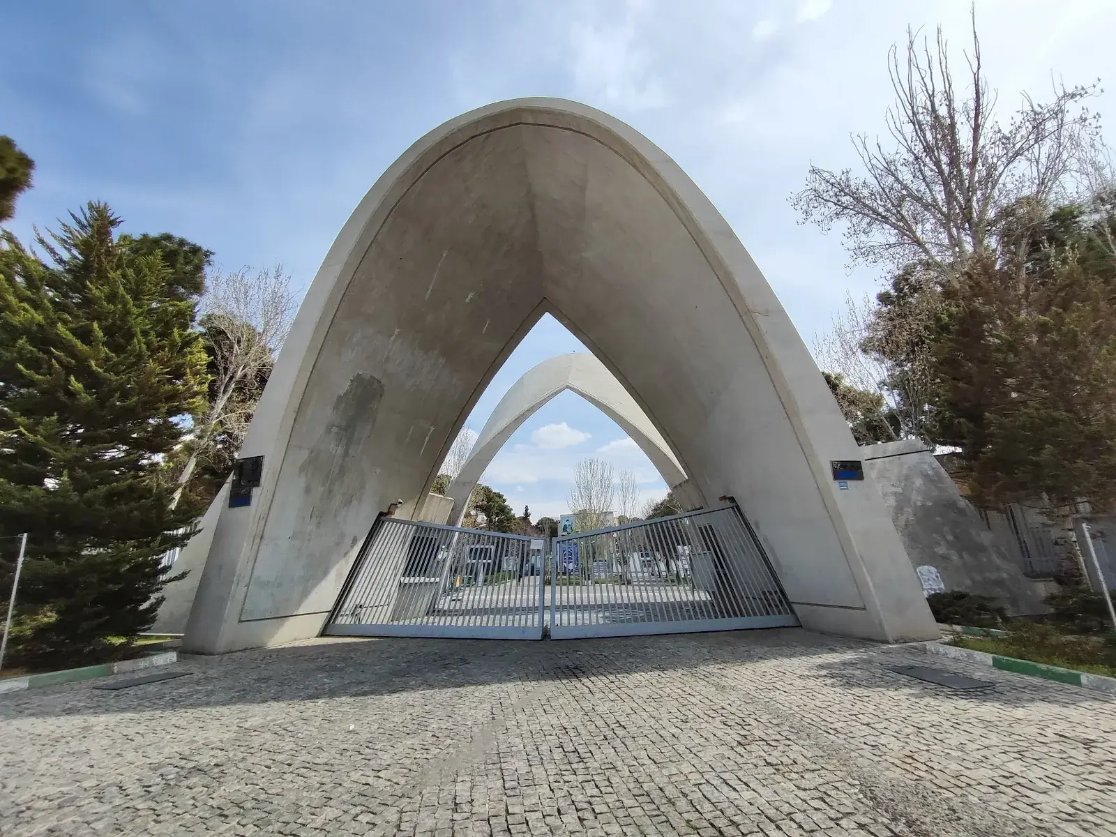 Iran University of Science and Technology (IUST)